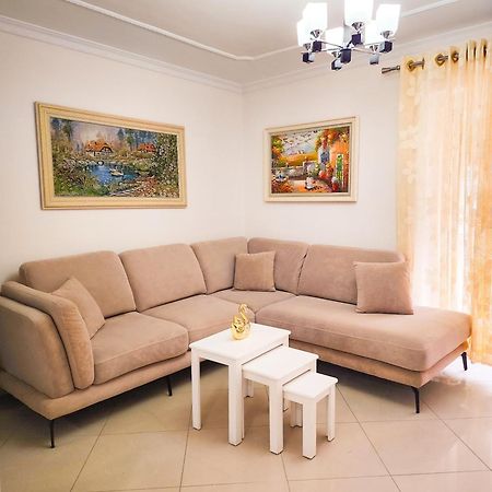 Apartment Sweet New Pazar Tirana Zewnętrze zdjęcie